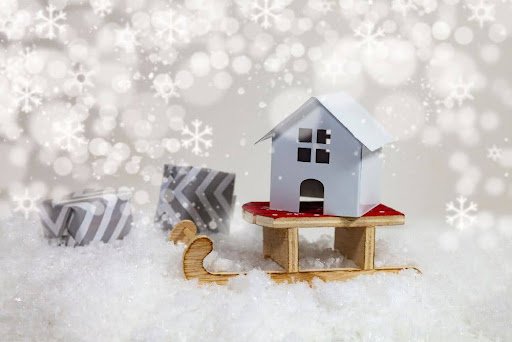 Read more about the article Navigating the Winter Real Estate Market: Tips for Brokers