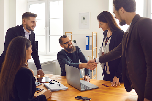 Read more about the article What Successful Mortgage Brokers Are Doing Differently in 2025
